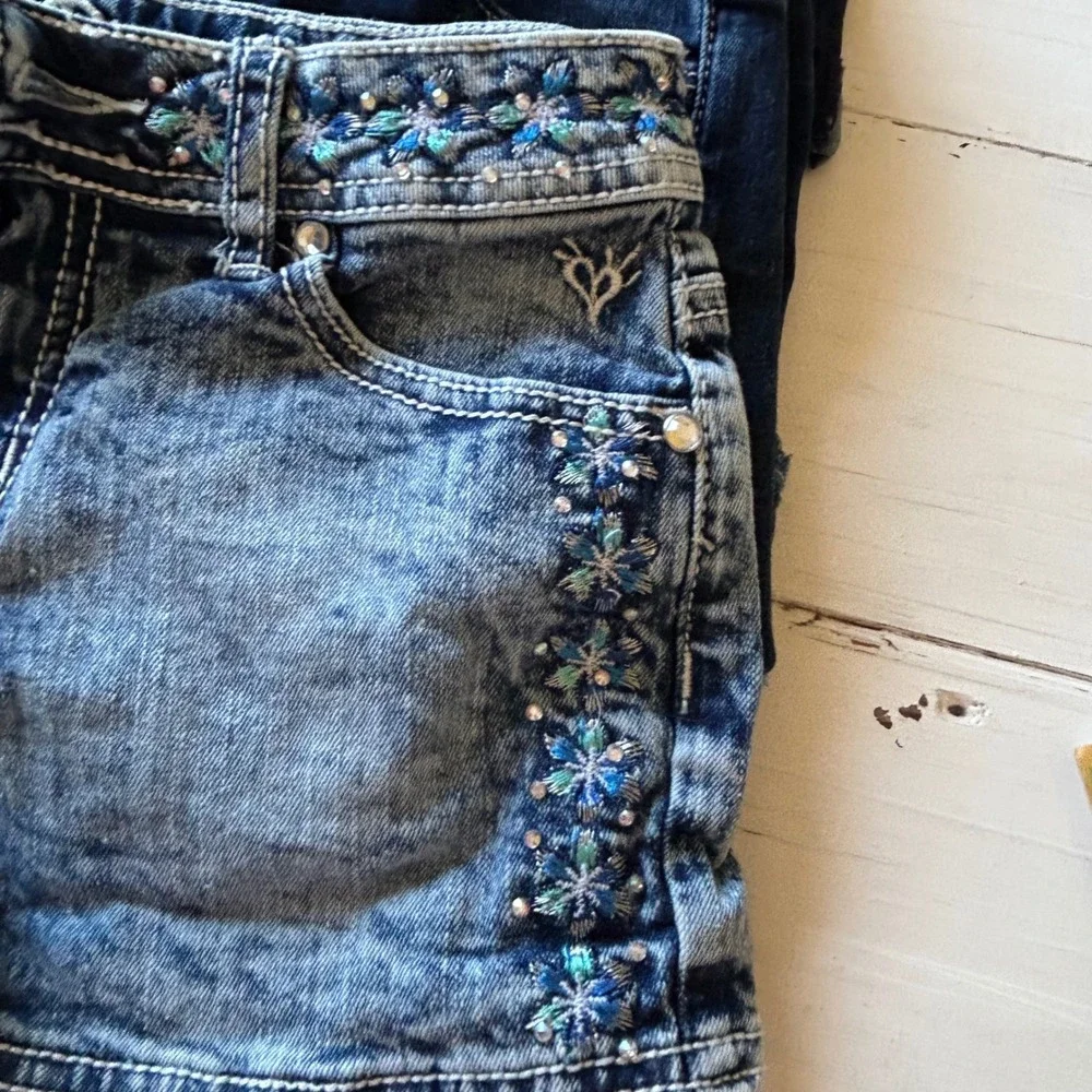 Justice‎ Girls Denim Shorts Bundle Size 12/12Slim Embroidered /Distressed 4Pack